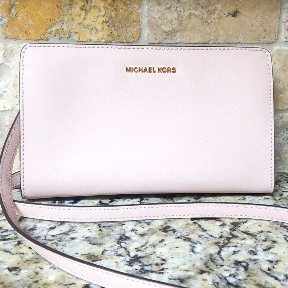 Michael Kors Jet Set Crossbody